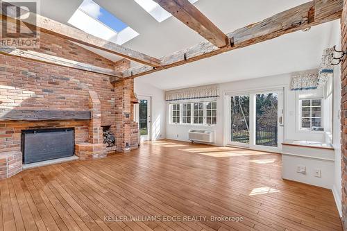524 Meadow Wood Road, Mississauga, ON - Indoor Photo Showing Living Room With Fireplace