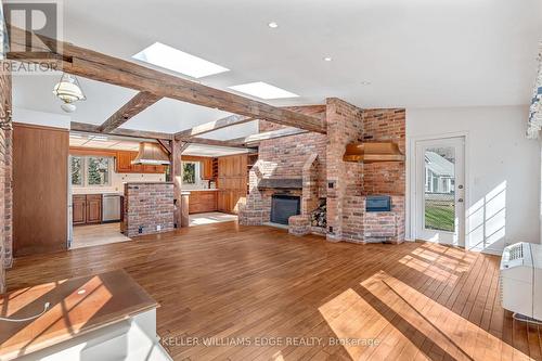 524 Meadow Wood Road, Mississauga, ON - Indoor With Fireplace