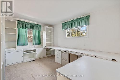 524 Meadow Wood Road, Mississauga, ON - Indoor