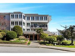 303 1322 MARTIN STREET  White Rock, BC V4B 3W5