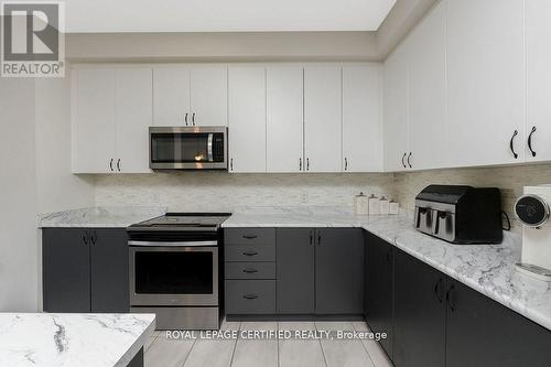 2 - 25 Elliot Street E, Centre Wellington, ON - Indoor Photo Showing Kitchen