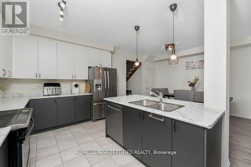 2 - 25 Elliot Street E, Centre Wellington, ON - Indoor Photo Showing Kitchen With Double Sink With Upgraded Kitchen