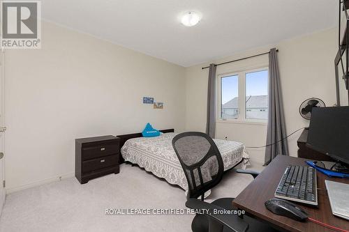 2 - 25 Elliot Street E, Centre Wellington, ON - Indoor Photo Showing Bedroom