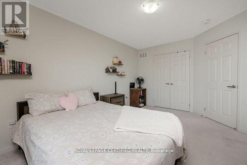 2 - 25 Elliot Street E, Centre Wellington, ON - Indoor Photo Showing Bedroom
