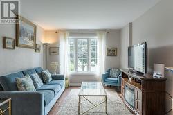 LIVING ROOM - 16' X 11' - LARGE - SOUTH FACING - 