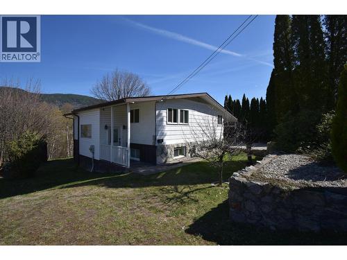 3605 9th Avenue  Castlegar, BC V1N 2Z6