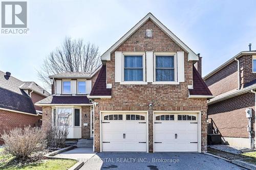 54 BAUER CRESCENT  Markham, ON L3R 4H4