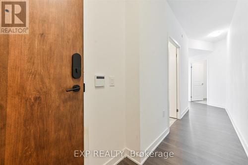 1006 - 120 Eagle Rock Way, Vaughan, ON - Indoor Photo Showing Other Room