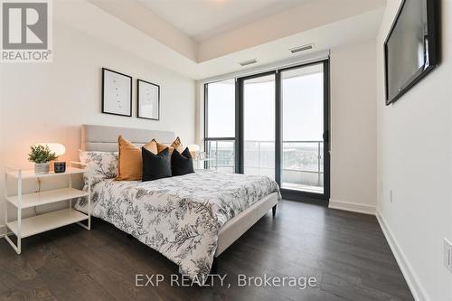 1006 - 120 Eagle Rock Way, Vaughan, ON - Indoor Photo Showing Bedroom