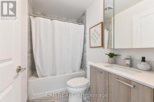 1006 - 120 Eagle Rock Way, Vaughan, ON - Indoor Photo Showing Bathroom