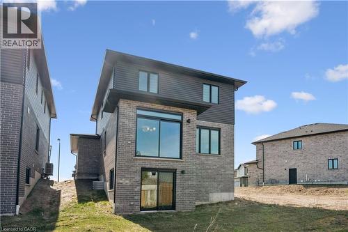 40 Moon Crescent, Cambridge, ON - Outdoor With Exterior