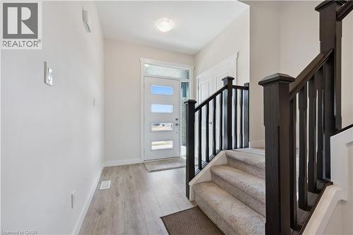 40 Moon Crescent, Cambridge, ON - Indoor Photo Showing Other Room