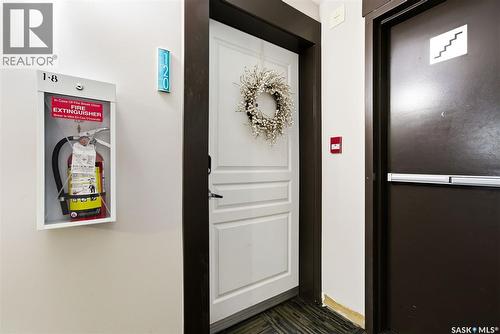 120 5301 Universal Crescent, Regina, SK 