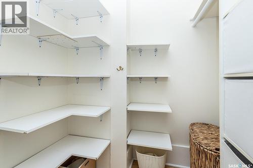 625 4Th Avenue N, Saskatoon, SK - Indoor With Storage