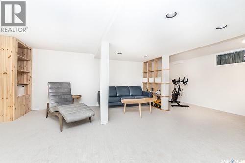 625 4Th Avenue N, Saskatoon, SK - Indoor