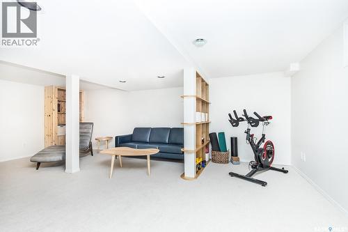 625 4Th Avenue N, Saskatoon, SK - Indoor Photo Showing Gym Room