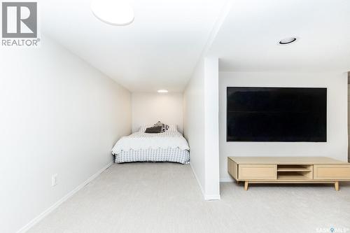 625 4Th Avenue N, Saskatoon, SK - Indoor Photo Showing Bedroom