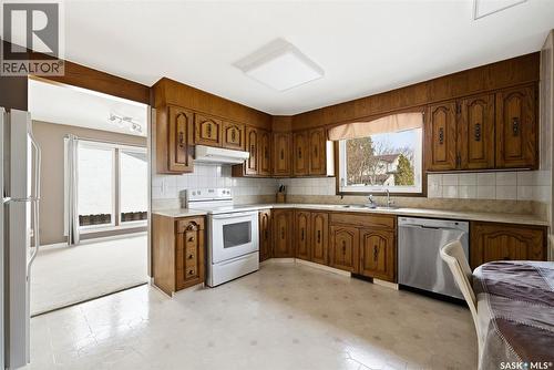 2102 Cunning Crescent, Regina, SK 