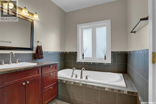 262 Blue Sage Drive, Moose Jaw, SK - Indoor Photo Showing Bathroom