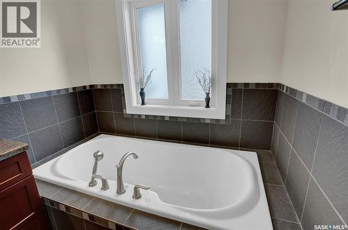 262 Blue Sage Drive, Moose Jaw, SK - Indoor Photo Showing Bathroom
