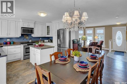 102 Daisy Crescent, Moose Jaw, SK - Indoor Photo Showing Dining Room