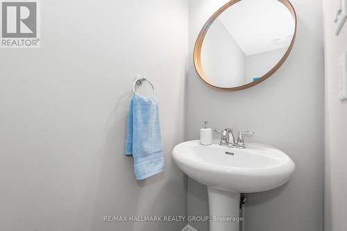 1891 Maple Grove Road, Ottawa, ON - Indoor Photo Showing Bathroom
