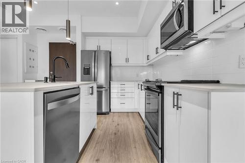 16 Markle Crescent Unit# 508, Ancaster, ON - Indoor Photo Showing Kitchen With Stainless Steel Kitchen With Upgraded Kitchen