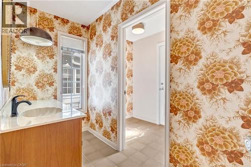 524 Meadow Wood Road, Mississauga, ON - Indoor Photo Showing Bathroom