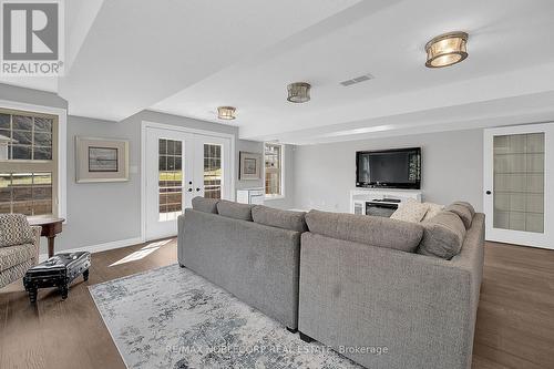 793073 3Rd Line, Mono, ON - Indoor Photo Showing Living Room