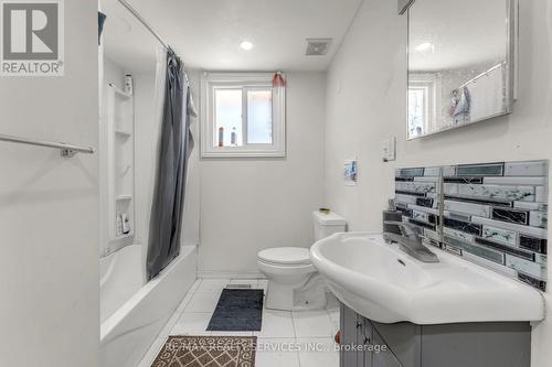 94 Gage Avenue, Kitchener, ON - Indoor Photo Showing Bathroom