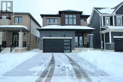 16 PEACH STREET Thorold, ON L2V 0K1