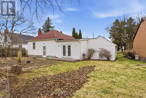 1033 King Street E, Oshawa (Donevan), ON - Outdoor