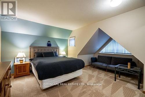 31 - 4636 Blackcomb Way, Bc, BC - Indoor Photo Showing Bedroom