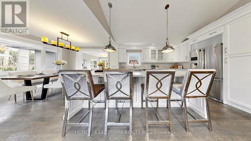 1549 Elite Road, Mississauga, ON - Indoor Photo Showing Dining Room