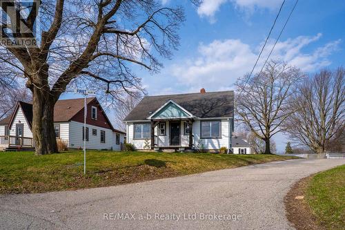 7 BALL STREET  Tillsonburg, ON N4G 2W5