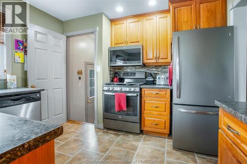 7088 9Th Line, Chatham, ON - Indoor Photo Showing Kitchen