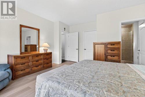 68 Galloway Trail, Welland, ON - Indoor Photo Showing Bedroom