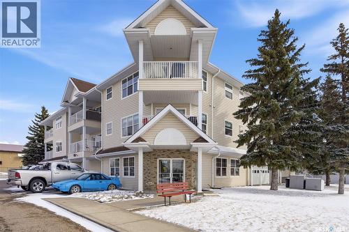 303 100 5th AVENUE  Regina Beach, SK S0G 4C0