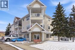 303 100 5th AVENUE Regina Beach, SK S0G 4C0