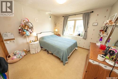715 Emerald Bay, Saskatoon, SK - Indoor Photo Showing Bedroom
