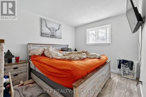 753 Ridley Drive, Kingston (North Of Taylor-Kidd Blvd), ON - Indoor Photo Showing Bedroom