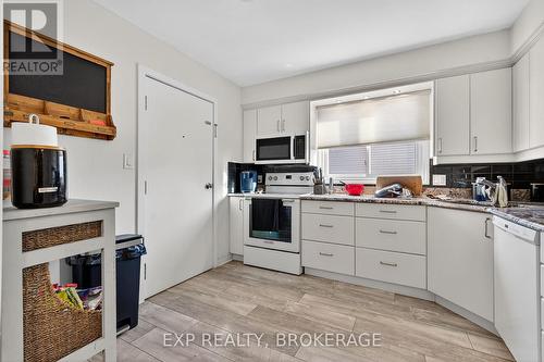 753 Ridley Drive, Kingston (North Of Taylor-Kidd Blvd), ON - Indoor Photo Showing Kitchen