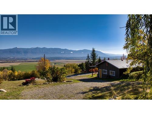 1017 Simmons Road  Creston, BC V0B 1G7