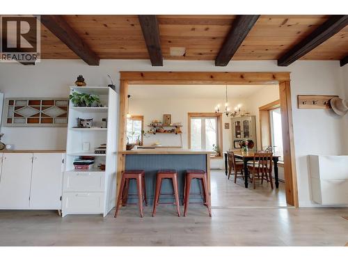 1017 Simmons Road, Creston, BC - Indoor