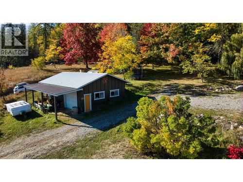 1017 Simmons Road, Creston, BC - Outdoor