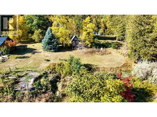 1017 Simmons Road, Creston, BC - Outdoor