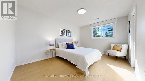 20573 Yonge Street, East Gwillimbury, ON - Indoor Photo Showing Bedroom