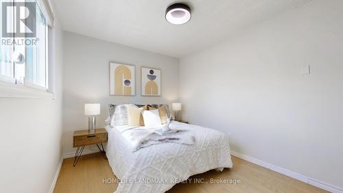 20573 Yonge Street, East Gwillimbury, ON - Indoor Photo Showing Bedroom