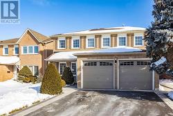 48 NEWBURY CRESCENT Brampton, ON L6S 5L6
