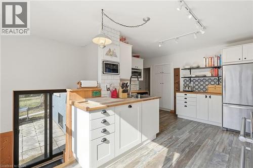 222 Concession 11 E, Freelton, ON - Indoor